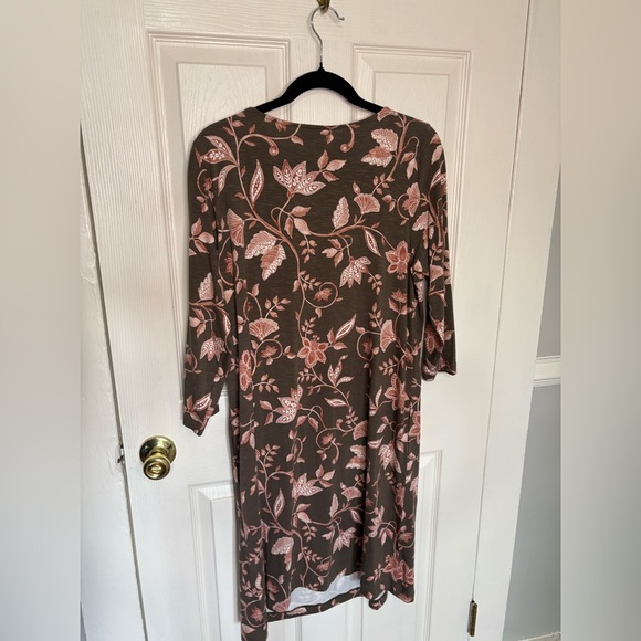 J.Jill 3/4 Sleeve Stretch Knit Dress in Brown & Pink Floral | Size Medium - Picture 8 of 12